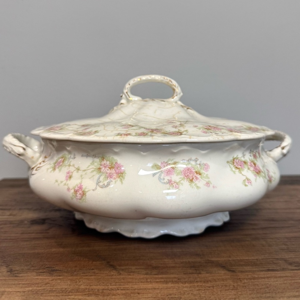 Vintage Johnson Bros England Floral Ceramic Soup Tureen